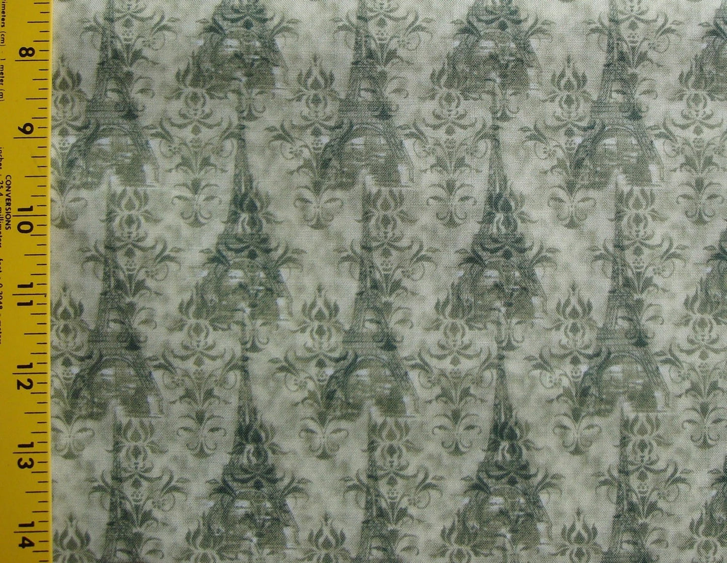 Timeless Treasures Fabric - Eiffel Tower - Noir C9150