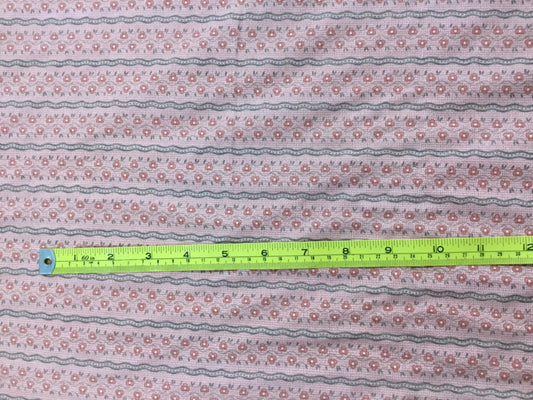 Henry Glass Fabrics - Put Your Heart In It - Buggy Barn - #7604