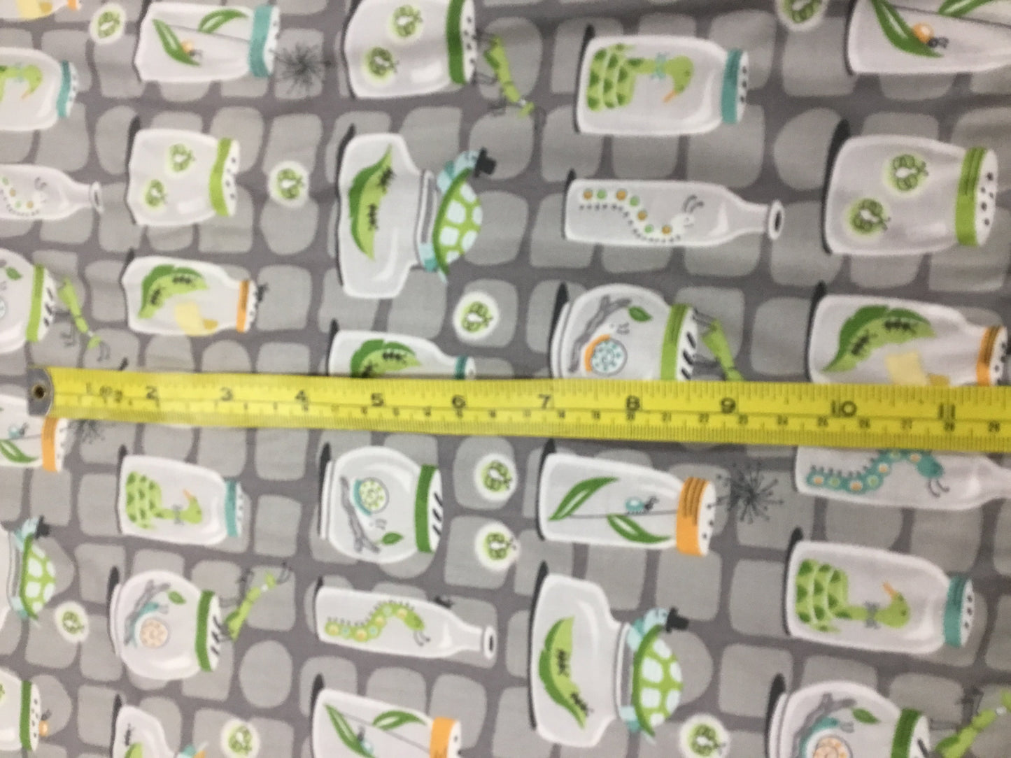 Michael Miller fabrics - Backyard Baby - Grey