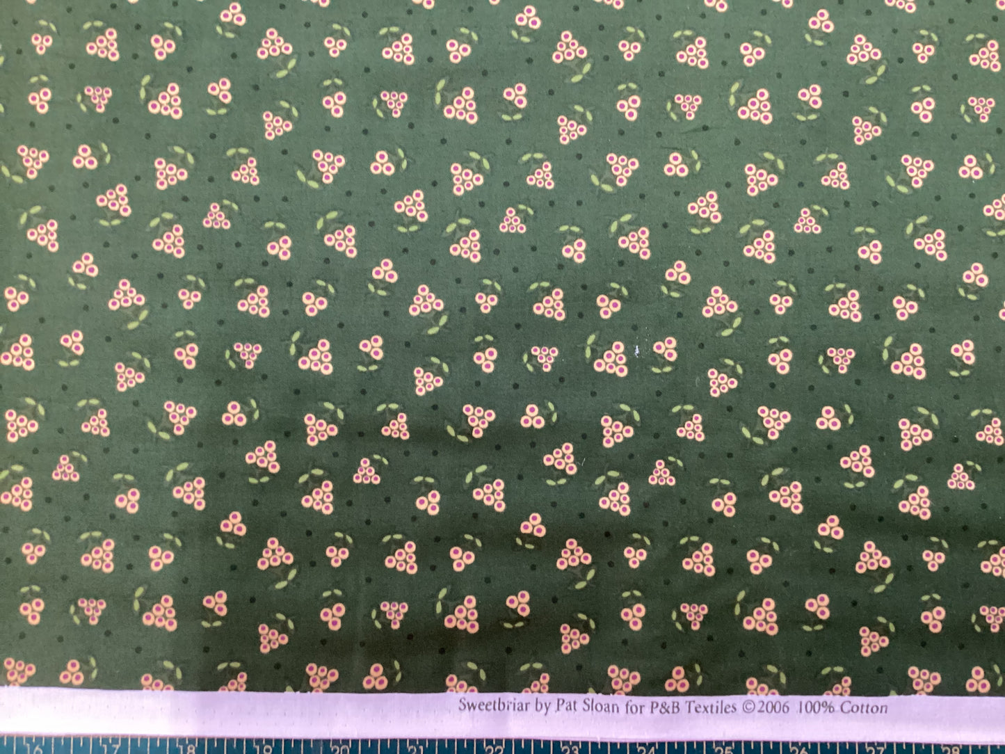 P&B Textiles - Sweet Briar - #915-G